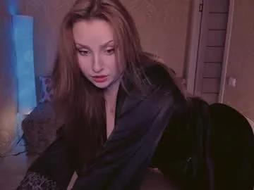 Curious Eesmaaarr undressing and squirting with her cherished vibrating toys eesmaaarr from Chaturbate