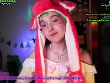Freechat frogessjay on Chaturbate