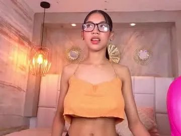 hanna_vic — GOAL: appreciation of the show [0 tokens remaining] Hanna is back!! #squirt #bigboobs #teen #lovense #18