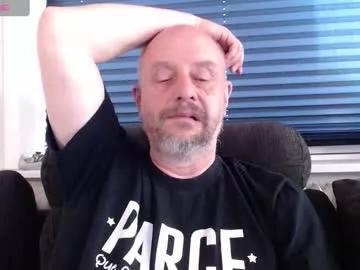 Freechat hardmrlazy on Chaturbate