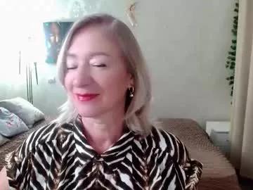 Freechat hunters_woman on Chaturbate