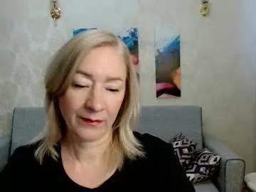 Freechat hunters_woman on Chaturbate