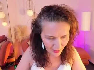 Away irene_marlow on Chaturbate