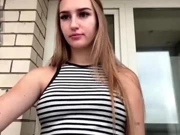 jinnyjaquins — GOAL: Air Kiss <3 [11 tokens remaining] Hi everyone my name is Jinny #lovense #skinny #18 #young #blonde