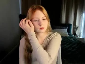 julia_anis — Stand up ans spun around [17 tokens left] #new #young #18 #nonude #redhead