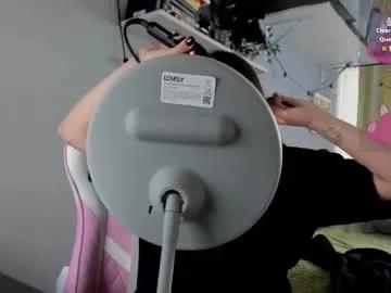 Freechat kesh_mne on Chaturbate