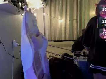 Freechat kesh_mne on Chaturbate