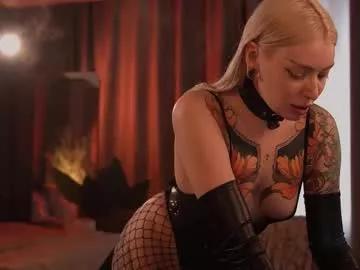 Group kinkylina_ on Chaturbate