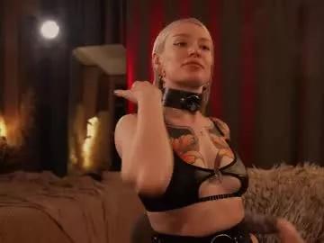 Group kinkylina_ on Chaturbate
