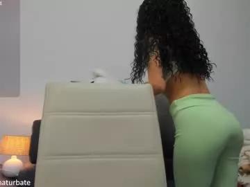 Freechat komydoll on Chaturbate