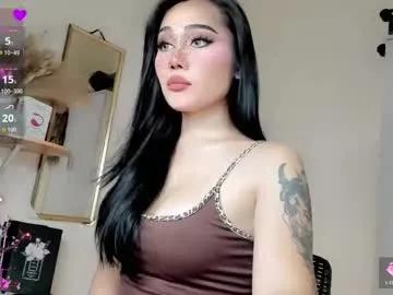 Explore the horny 25 years old lil_m1ss_silly from Chaturbate as zie gets intense lil_m1ss_silly from Chaturbate