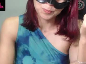 Freechat love_gatubela on Chaturbate