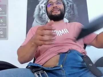 Freechat luke__09 on Chaturbate