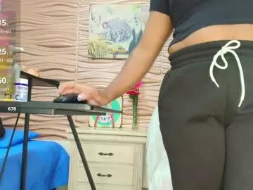 Freechat mia_pineda on Chaturbate