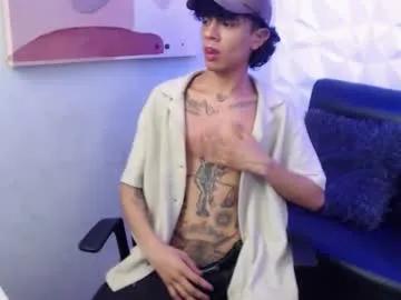 nate_and_jules — Undress us! Sensual striptease [116 tokens left] Hey sweetie! Type /tipmenu for fun or take me to pvt #couple #bigcock #natural #feet #cum