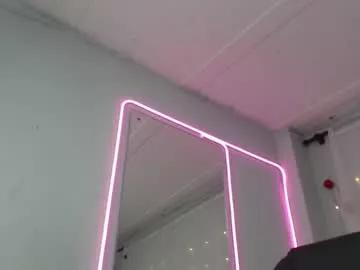 Freechat nicolebbwhot on Chaturbate