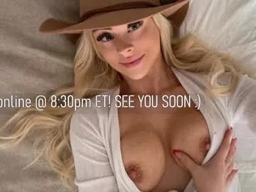 oliviaowens — HALLOWEEN GROUP SHOW! / special tip menu active / costume contest - tip to vote /  GOAL IS GET HIS ROBE OFF @ 1000 [1000 tokens remaining]