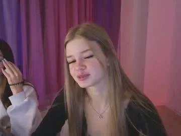 Freechat riinaaa on Chaturbate