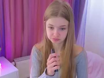 Freechat riinaaa on Chaturbate