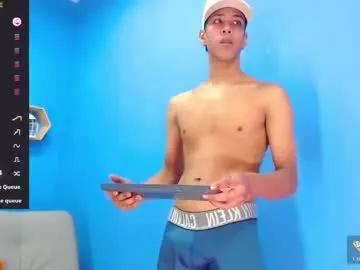 Freechat robert_kingg on Chaturbate