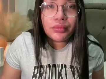 Freechat selfsuckcumexploder on Chaturbate