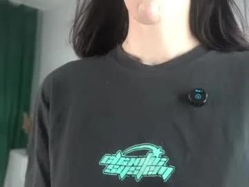 Watch the slutty stripper Signehinz as she's stroking her bod signehinz from Chaturbate