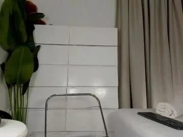 Freechat sincerre9_tara on Chaturbate