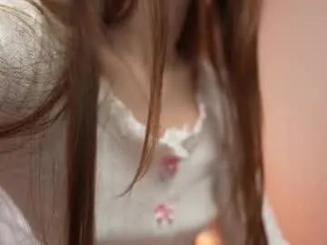 sunrisealice — Like a phoenix, i`m back <3Dice roll 33  Pm for pvt ^_^  - Goal Reached! #bigass #skinny #new #young #smalltits