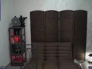 Freechat sylvie_fey on Chaturbate