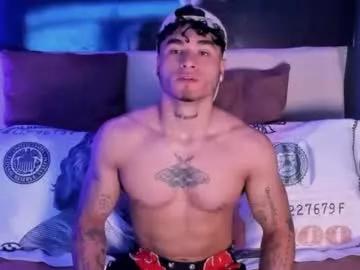 Private thomas_fit1 on Chaturbate