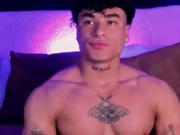 Private thomas_fit1 on Chaturbate