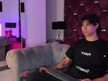 tonybenedetti — show cock in closeup 1 min  175  [170 Tokens Left]  Watch yourself want this   #athletic #bigcock #hotguy #latino #foreskin