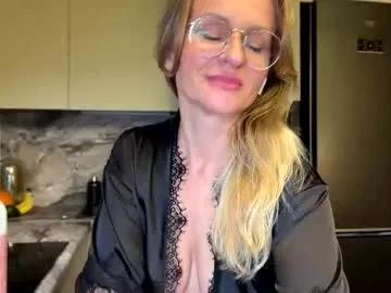 Group yes_mommy_zlata on Chaturbate