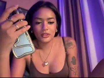 Freechat yummyrenalyn on Chaturbate