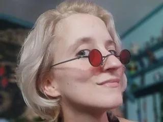 MissQuinCam's avatar