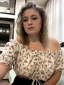 StripChat AliseShyness is Freechat AliseShyness — Take off my shorts!