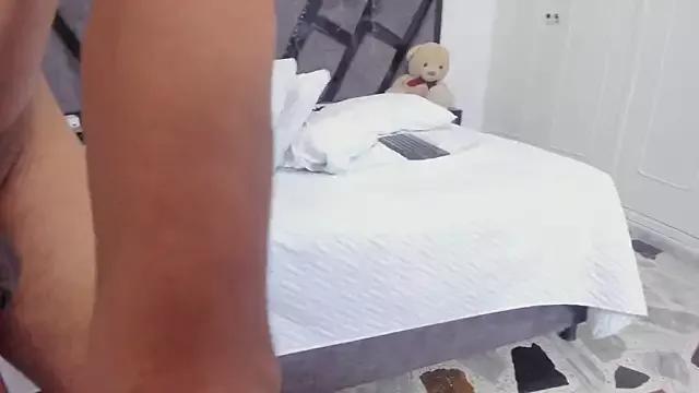 Private AnnieAndStefan on StripChat