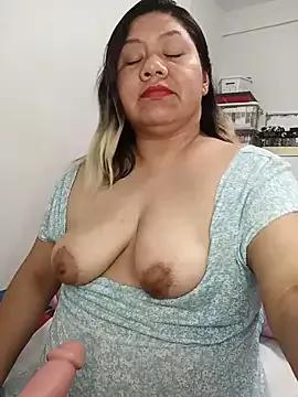 Freechat babyariane on StripChat