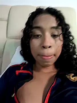 Freechat bella__honey on StripChat