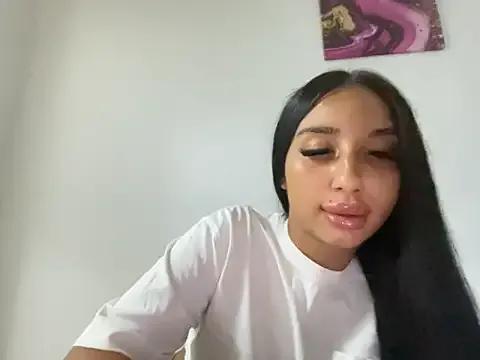 Kooky BlueEyes_BB from StripChat gets her shape humped on webcam! BlueEyes_BB from StripChat