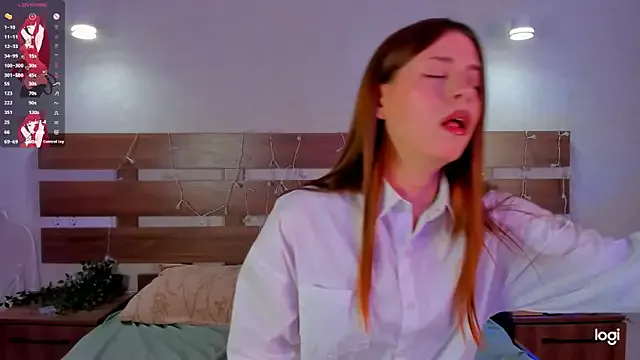 BonnieWalton — show u our asses to start