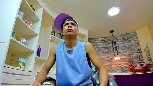 Brownie_Lovers —  suck cock very sexy 