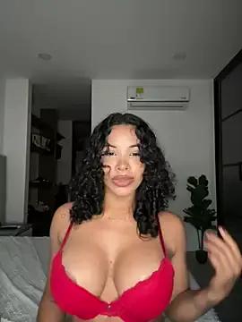 Freechat Brunettexio on StripChat