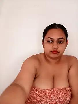 Freechat bumblebeegirl on StripChat