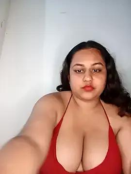 Freechat bumblebeegirl on StripChat
