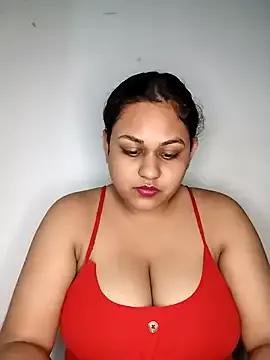 Freechat bumblebeegirl on StripChat