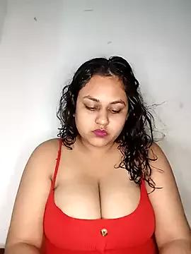 Freechat bumblebeegirl on StripChat