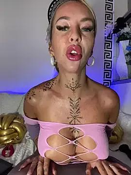 Freechat CheekyChels on StripChat