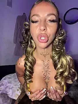 Freechat CheekyChels on StripChat