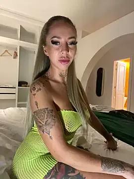 Freechat CheekyChels on StripChat